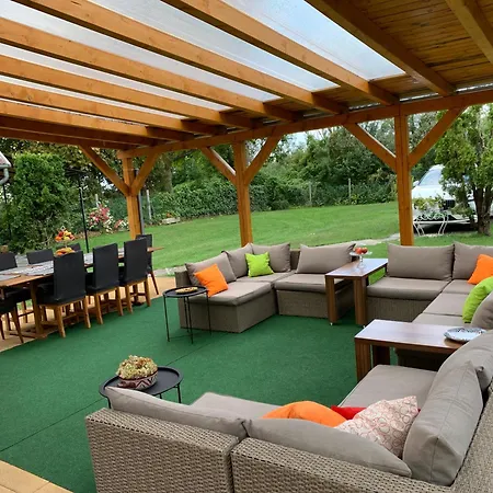 Balaton Family With 3 Bedrooms And Private , Private Parking Prázdninový dům
