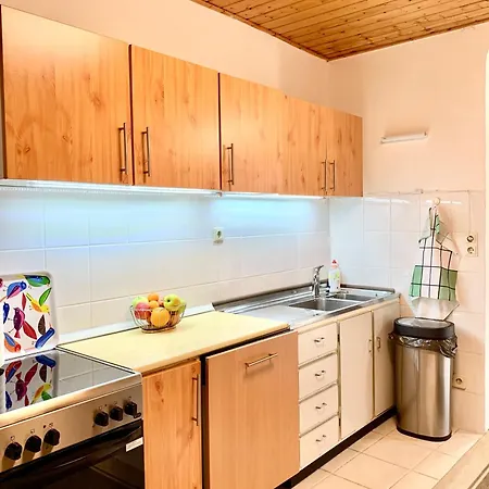 Prázdninový dům Balaton Family With 3 Bedrooms And Private , Private Parking