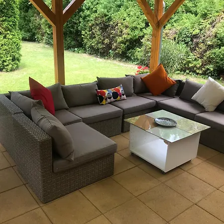Balaton Family With 3 Bedrooms And Private , Private Parking Σπίτι διακοπών Balatonszarszo