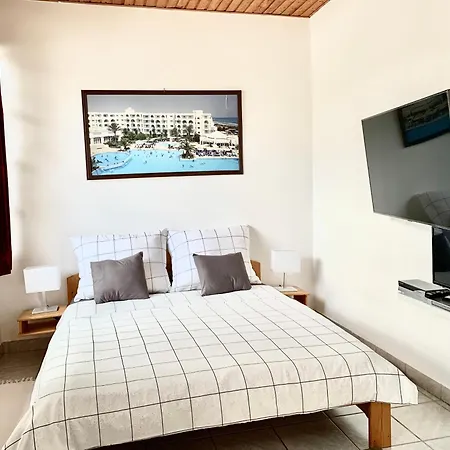 Σπίτι διακοπών Balaton Family With 3 Bedrooms And Private , Private Parking