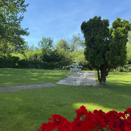 Balaton Family With 3 Bedrooms And Private , Private Parking Σπίτι διακοπών